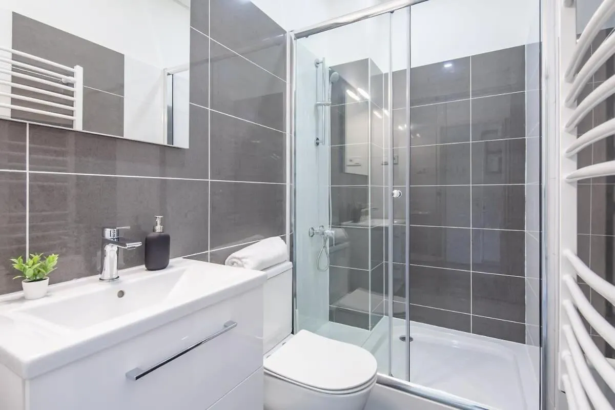 Apartment Absolute Central With Balcony Budapest