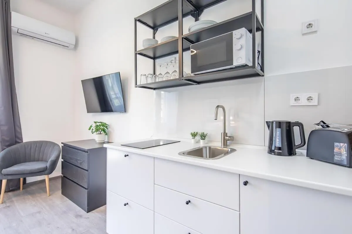 Apartment Absolute Central With Balcony Budapest Hungary
